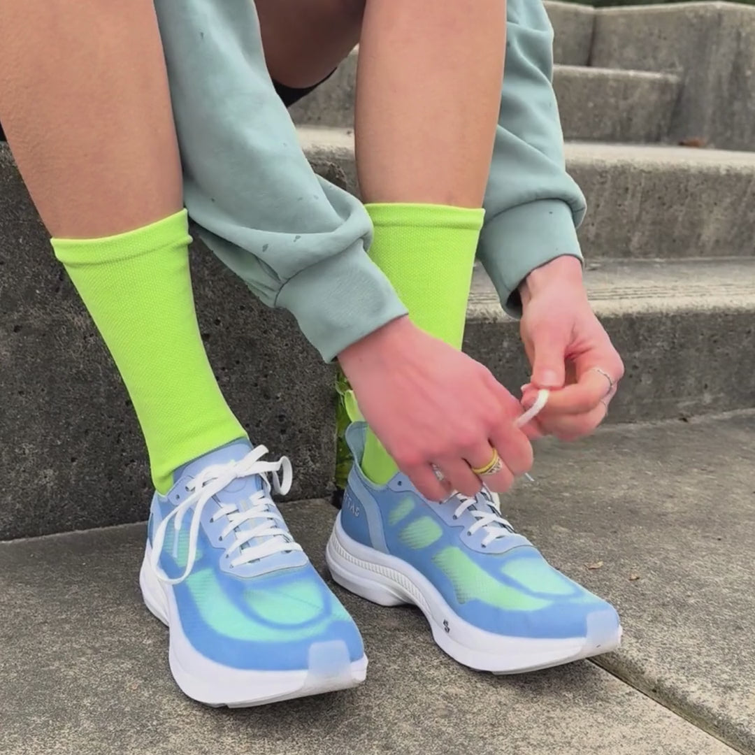 #color_Chambray Blue & Green Glow